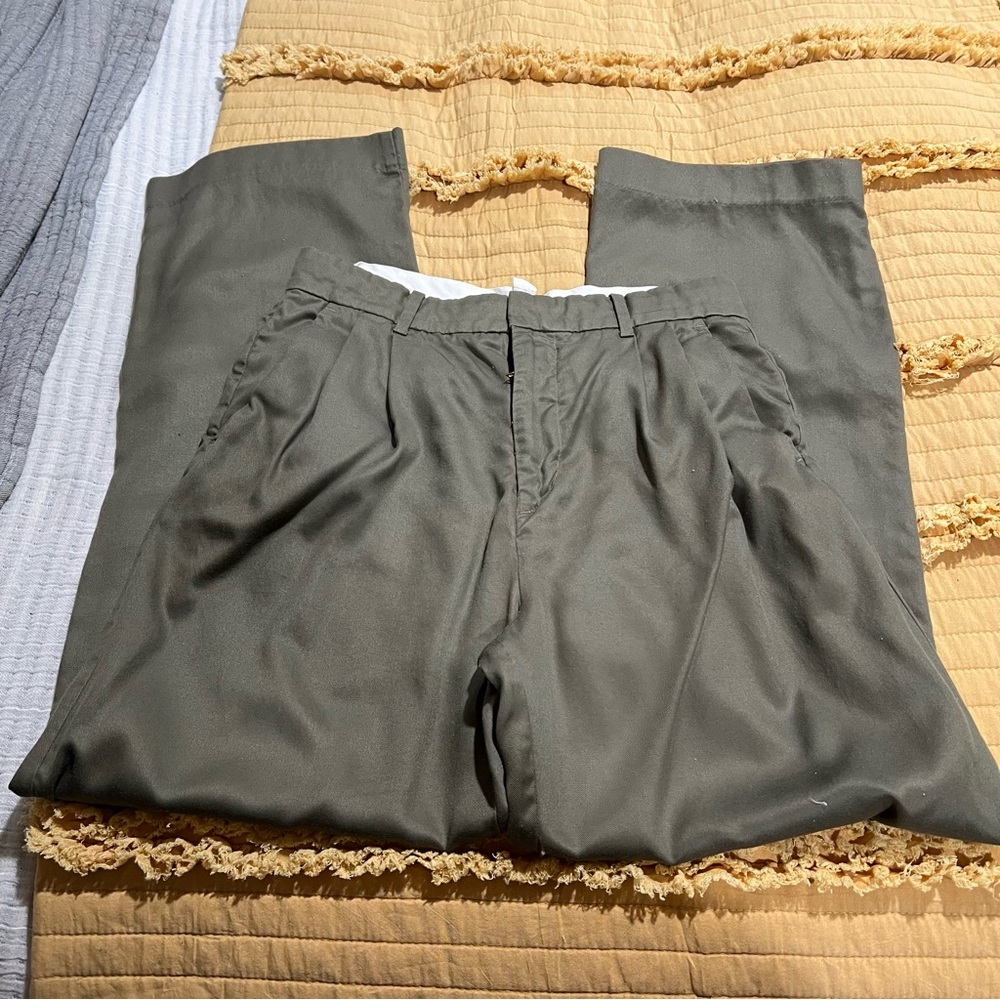 AE 77 olive pants EUC